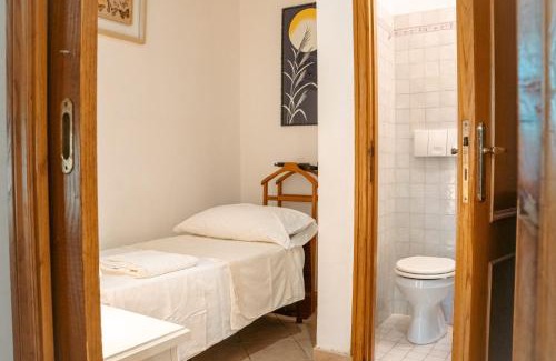 Aurelio Apartment | Domus Aurelia Colibrì Comfort & Terrace