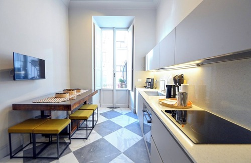 Rione XVIII Castro Pretorio Apartment | Domus Notabilis 35