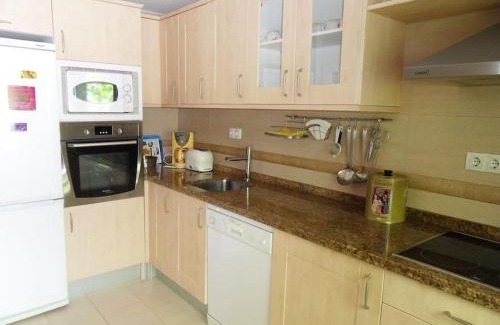Oeste Apartment | DOMUS SALAMANCA. MELCHOR CANO. Centro. 4 dormitorios