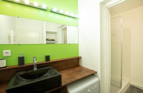 Quartier Administrations Apartment | Domus Titus spacieux T2 proche de la gare