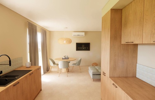 Estezargues House | Domus Vinea, Domus Vinea