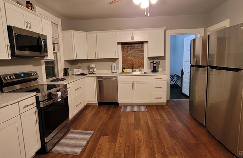 Tremont House | Don's Welcome Inn - In the Heart of Tremont