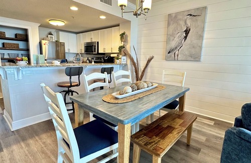 Long Beach Condo | Don’t Worry, Beach Happy! 3rd Floor Beachfront Condo @ Majestic ~ Sleeps 8