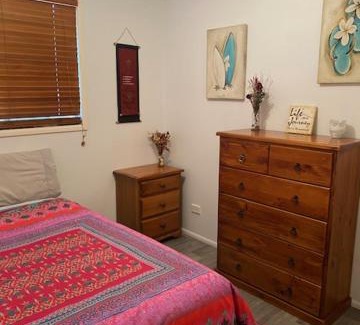 Dongara House | Dongara Breeze Inn