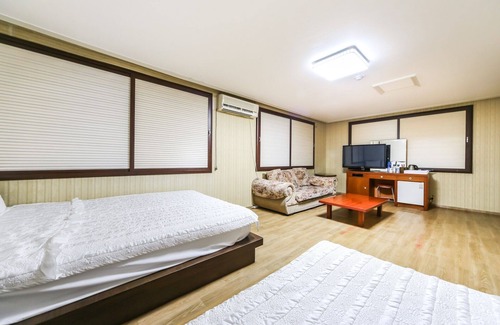 Yeongdeok Hotel | Donghae Maritime Tourism Hotel