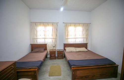 Mannar House | Donkey clinic and education center