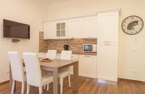 Repubblica House | Donna Margherita Rome Suite & Rooms