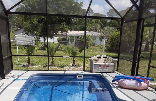 Candler Apartment | Donna's Pink Flamingo - near The Villages.