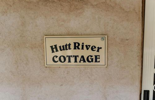 Clare Apartment | Donnybrook Cottages - Hutt River