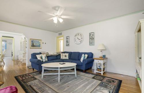 Chincoteague House | Donovan's Reef - Pet friendly, In Town!