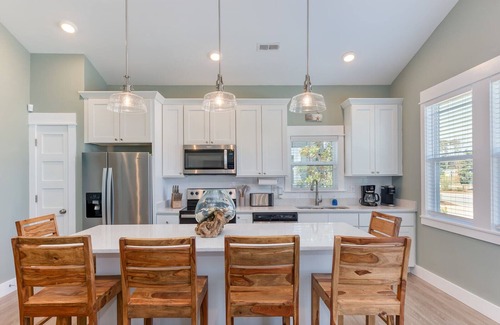 Corolla Light Condo | Don’t Worry, Beach Happy at Beacon Quarters