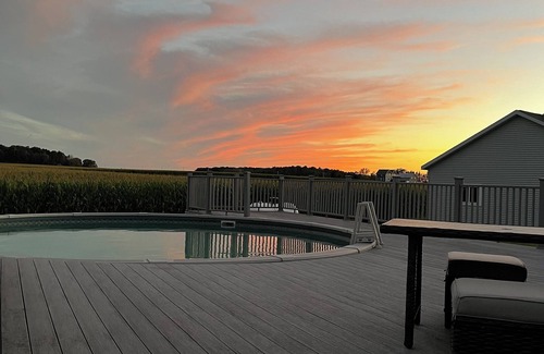 Sturgeon Bay House | Door County Spacious 5 Bedroom Agrotourist Retreat-Outdoor Pool-No Cleaning Fee!