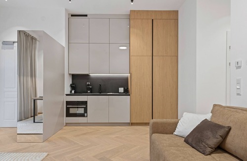 Roßau Apartment | Door No. 5 by GT7 Hospitality