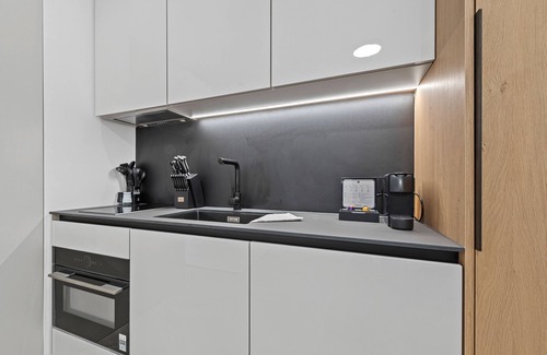 Roßau Apartment | Door No. 5 by GT7 Hospitality
