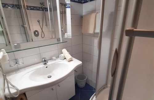 Schildlehen Bed & Breakfast | Doppelzimmer mit Dusche, WC Getrennt - Pension Bergpracht