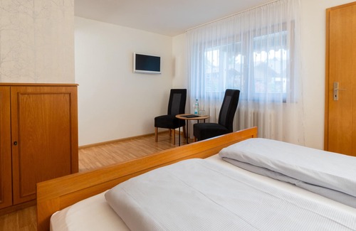 Bad Bellingen Apartment | Doppelzimmer 2 - Müller Thurgau, max. 2 Personen