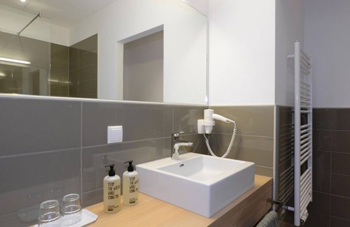 Seeboden House | Doppelzimmer Kirschblüte Frühstück - Hotel Moserhof