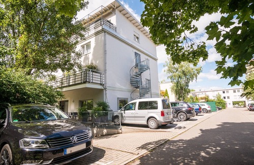 Freiburg im Breisgau Apartment | Doppelzimmer mit Zustellbett