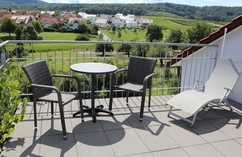 Lehrensteinsfeld Apartment | Doppelzimmer NB 3 - Gästehaus Zum Wolffenturm