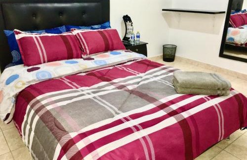 Engativa House | Dorado Airport rooms & apartments