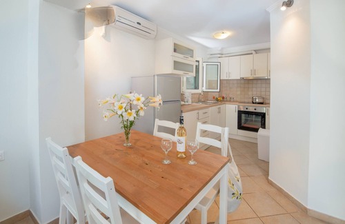 Gaios Apartment | Doras House: Gaios Waterfront Apartment