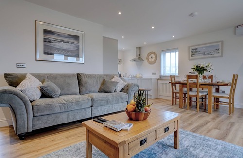 Irstead Apartment | Dormy | East Ruston Cottages. Happisburgh, Norfolk