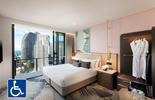Broadbeach Hotel | Dorsett Gold Coast