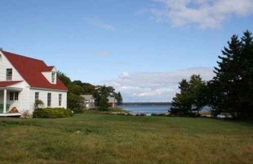 Deer Isle Cottage | Dorsey Cottage - On a quiet cove