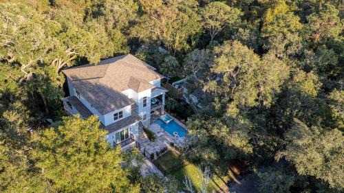 North Forest Beach House | Dory by AvantStay Walk to the Beach Luxe Home