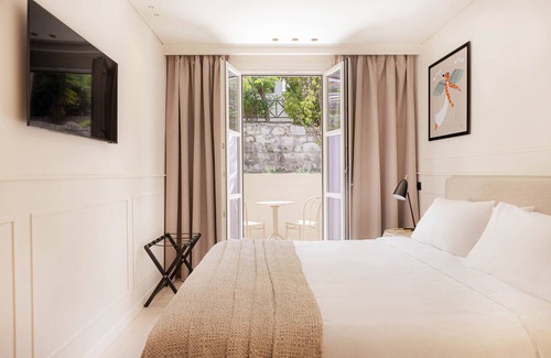 Pythagorion Hotel | Doryssa Theorem Hotel