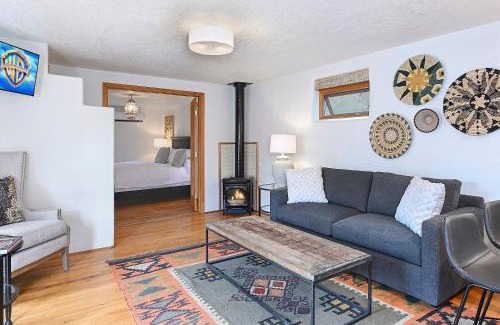 Downtown Santa Fe House | Dos Hermanas Casita 4, 5 & 6 Downtown Courtyard