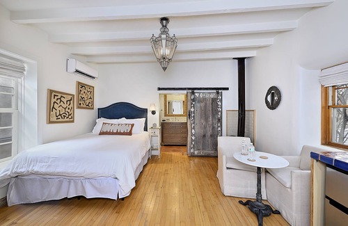 Historic Eastside Bed & Breakfast | Dos Hermanas Casita 8 |Downtown |Courtyard | Patio