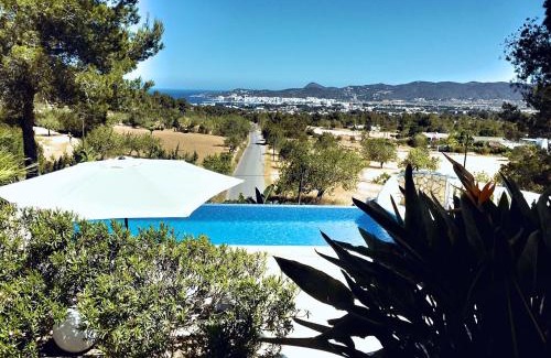 Sant Antoni de Portmany Villa | DOS MONOS