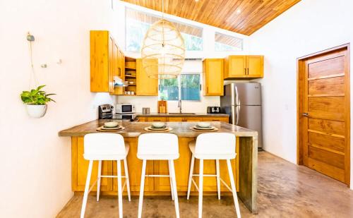 Nosara House | Dos Olas Villa 2-Private Pool, Short Walk to Beach
