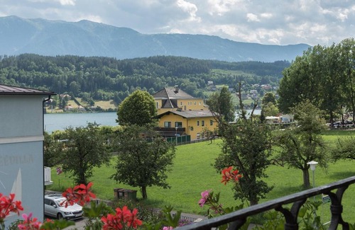 Seeboden Bed & Breakfast | Double room lake view - Pension Steurer
