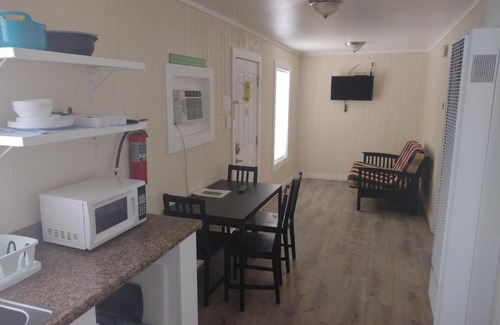 Old Town Hotel | Double Barr Cottage Inn