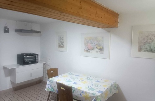 Schwandorf House | Double bed apartment with bathroom + cooking facilities in the anteroom