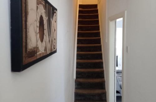 Salford House | Double-Bedroom in the Heart of Salford Manchester Perfect for Short Stays LT4