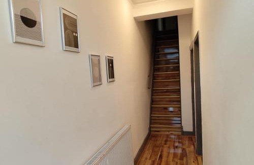 Manchester House | Double-Bedroom in the Heart of Harpurhey Manchester A2 Perfect for Short Stays