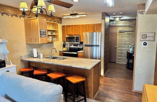 Notch Estates Condo | Double Condo Adventure