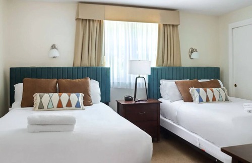 Beverly House | Double Double Suite | The Beverly Hotel | Family-friendly Stay w/Kitchen