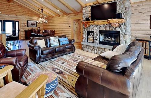 Alto House | Double Eagle Manor