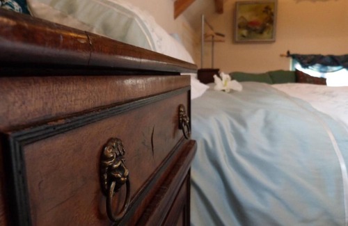 Crewkerne Bed & Breakfast | Double Ensuite Lavender