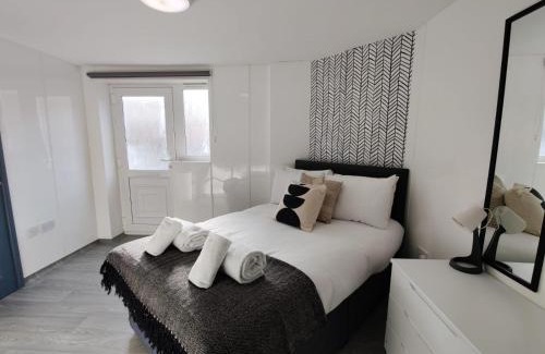 St. Thomas Apartment | Double Ensuite Rooms