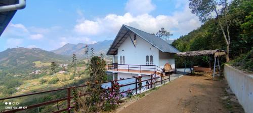 Kanthalloor House | DOUBLE FAMILY COTTAGE