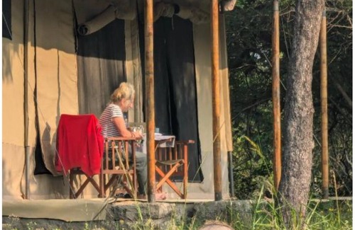 Mikumi House | Double G safaris and Camp Mikumi - Superior Single Room 4