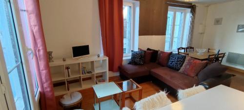 Beaumont-sur-Sarthe House | Double gite, Duplex et Chaleureuse petite maison