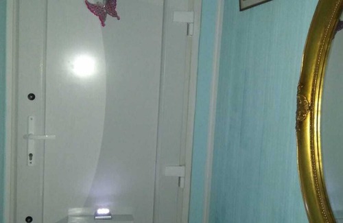 Borgerhout House | Double lockable room near Central Station