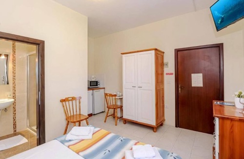 Xewkija House | Double or Twin Room with Swimming Pool - Center of Gozo