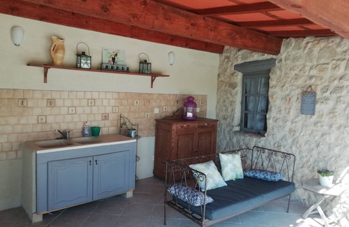 La Baume-de-Transit Bed & Breakfast | Double room-Chocolat-Standard-Private Bathroom-Countryside view